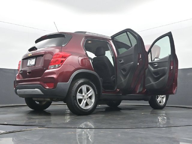 Used 2017 Chevrolet Trax LT AWD/4WD image 58