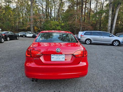 Used 2014 Volkswagen Jetta S image 6