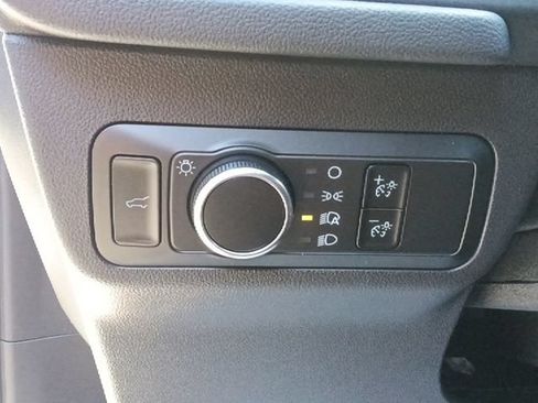 Certified 2025 Ford Escape ST-Line w/ Tech Pack #1 FWD image 17