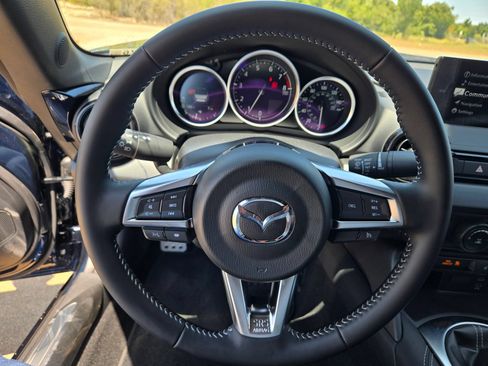 New 2026 MAZDA MX-5 Miata Club w/ Interior Package RWD image 11
