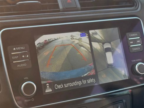 Used 2023 Nissan Leaf SV Plus image 24