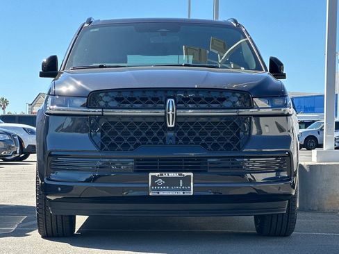 New 2026 Lincoln Navigator L Reserve image 8