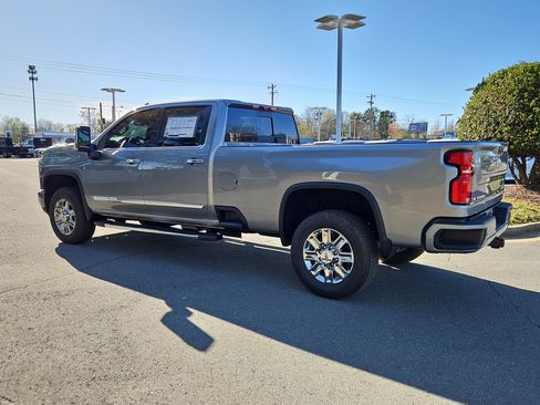 New 2026 Chevrolet Silverado 3500 High Country w/ High Country Premium Package AWD/4WD image 3