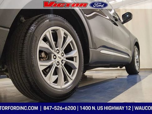 Used 2023 Ford Explorer XLT w/ Equipment Group 202A AWD/4WD image 6