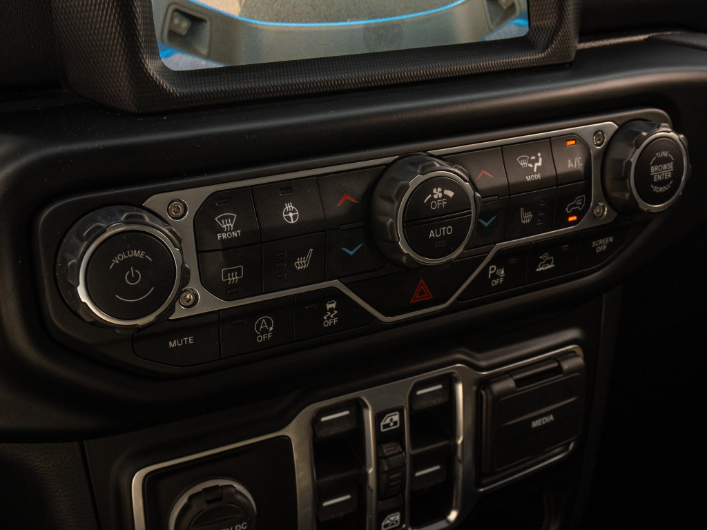 Used 2022 Jeep Gladiator Overland AWD/4WD image 25