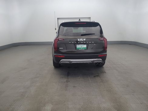 Used 2022 Kia Telluride S AWD/4WD image 6