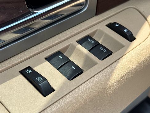 Used 2013 Ford F150 King Ranch w/ King Ranch Luxury Pkg AWD/4WD image 20