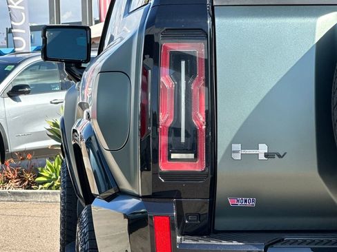 Used 2024 GMC Hummer EV 3X AWD/4WD image 33