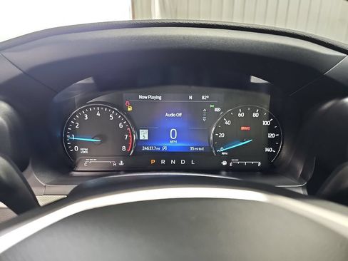 Used 2024 Ford Explorer XLT w/ Equipment Group 202A AWD/4WD image 19