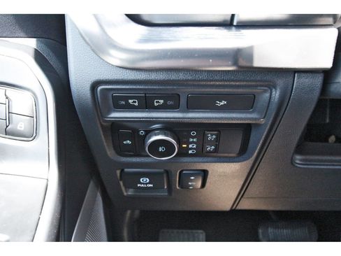 Used 2023 Ford F150 Lariat AWD/4WD image 18