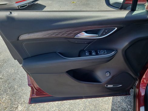 Used 2023 Buick Envision Avenir FWD image 10