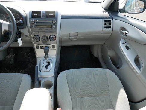 Used 2011 Toyota Corolla LE image 12