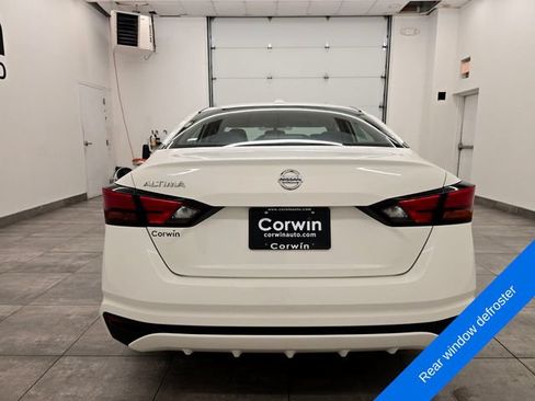 Used 2019 Nissan Altima 2.5 S FWD image 4