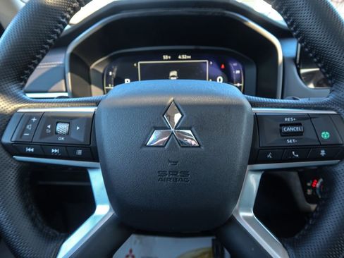 New 2026 Mitsubishi Outlander SEL AWD/4WD image 31