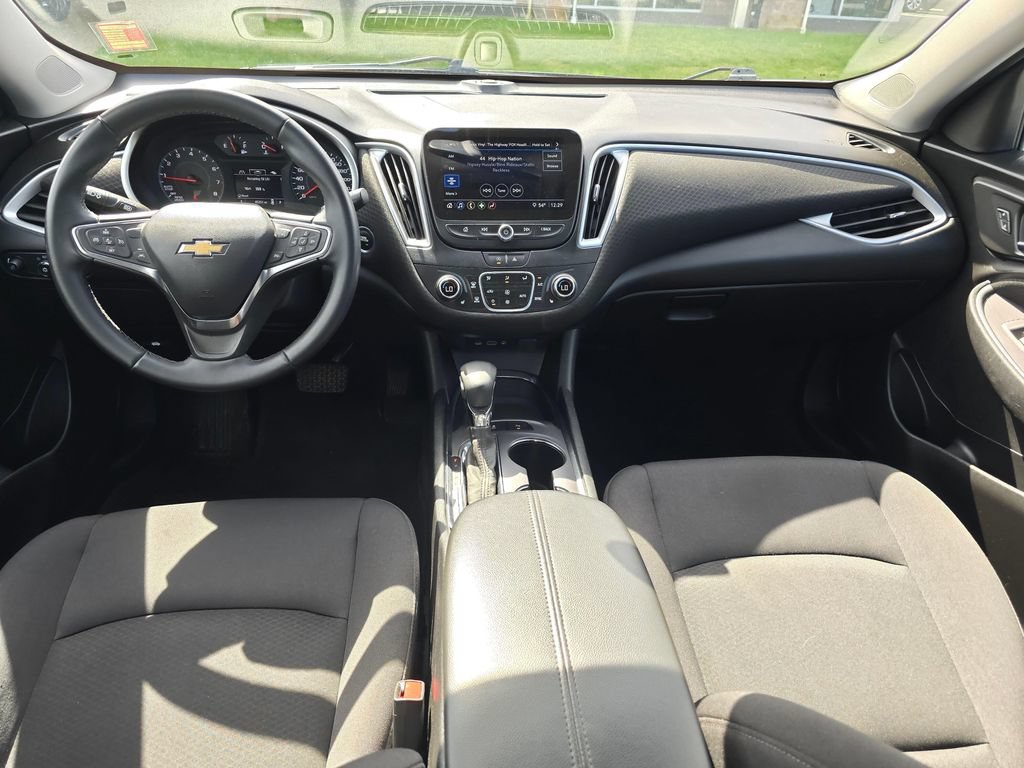 Used 2024 Chevrolet Malibu LT w/ Midnight Edition FWD image 14