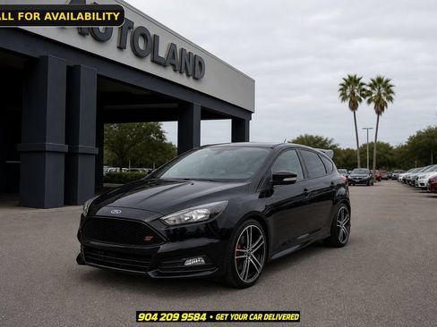 Used 2017 Ford Focus ST FWD image 1