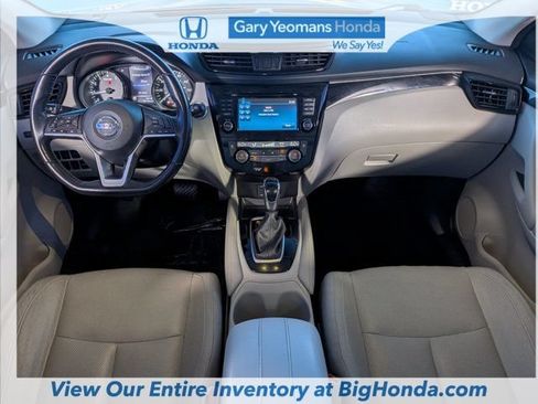 Used 2017 Nissan Rogue Sport SL FWD image 15