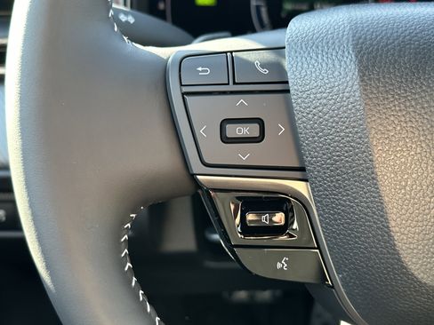 New 2026 Toyota Camry SE w/ Convenience Package image 18