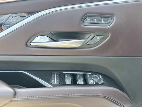 Used 2023 Cadillac Escalade ESV Sport Platinum w/ LPO, ONYX Package RWD image 24
