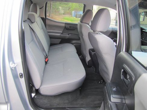 Used 2021 Toyota Tacoma SR w/ SR Convenience Package image 16