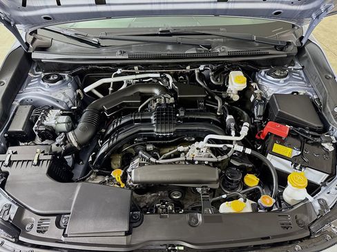 Certified 2022 Subaru Crosstrek 2.0i image 24