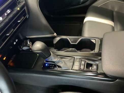 Used 2025 Toyota Camry SE w/ Convenience Package FWD image 25