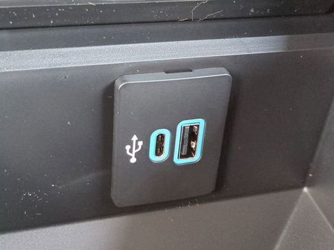 New 2026 Ford F250 Lariat w/ Black Appearance Package AWD/4WD image 22