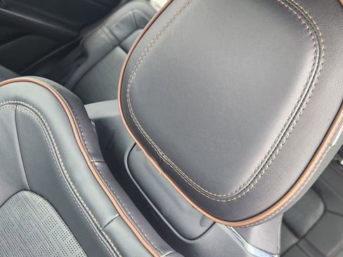 Used 2025 Lincoln Aviator Black Label AWD/4WD image 24