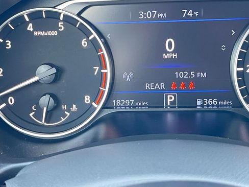 Used 2025 Nissan Altima 2.5 SV image 40