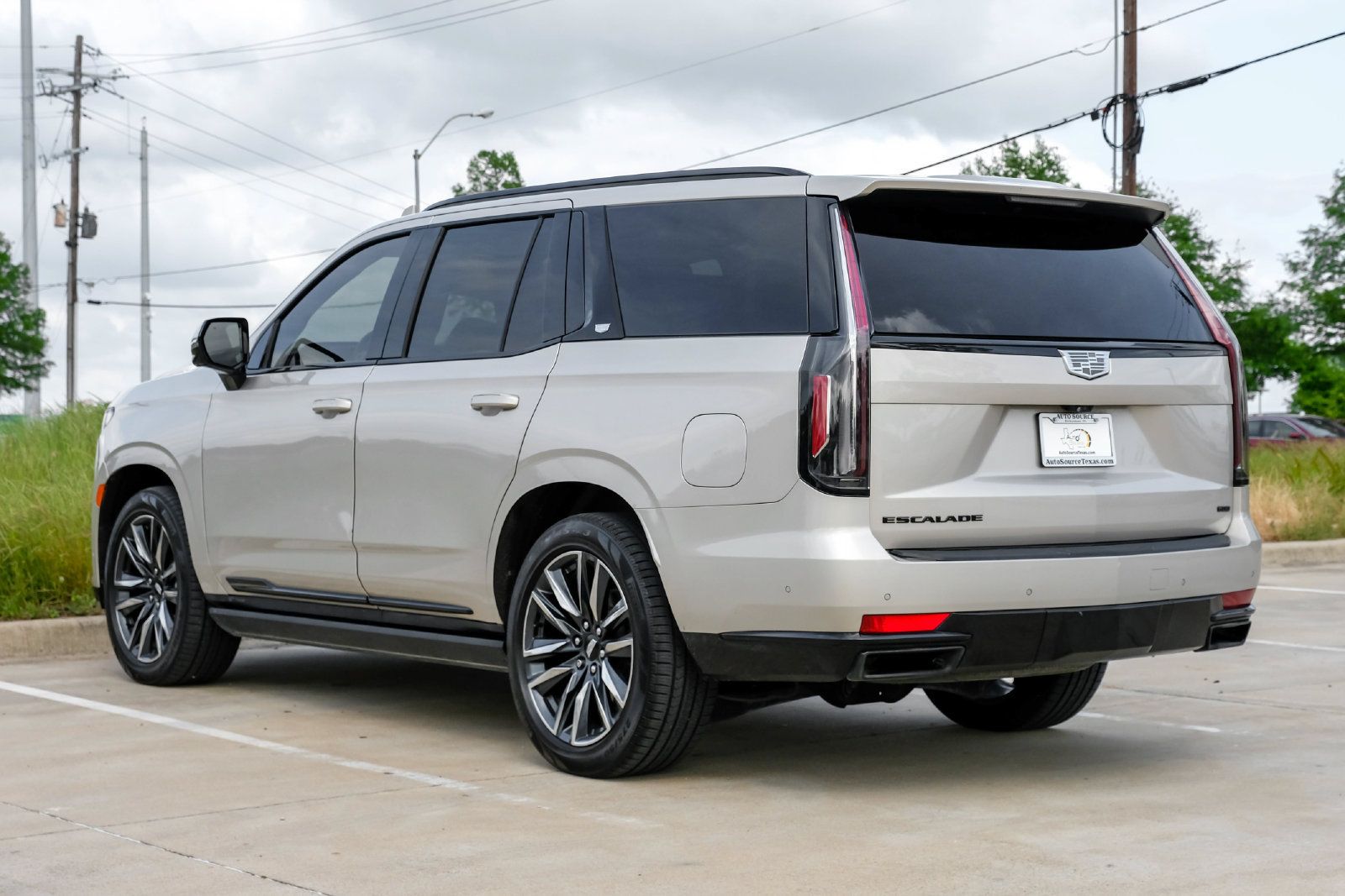 Used 2021 Cadillac Escalade Sport Platinum AWD/4WD image 13