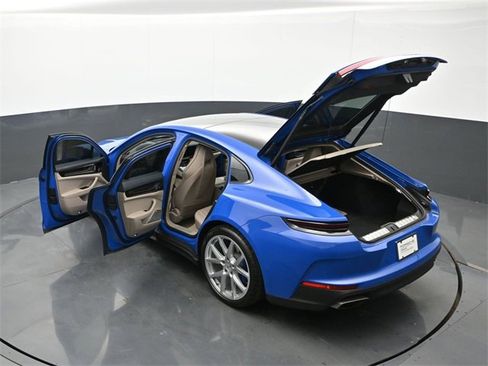 Used 2024 Porsche Panamera 4 image 28