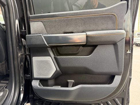 Used 2024 Ford F250 Platinum image 35