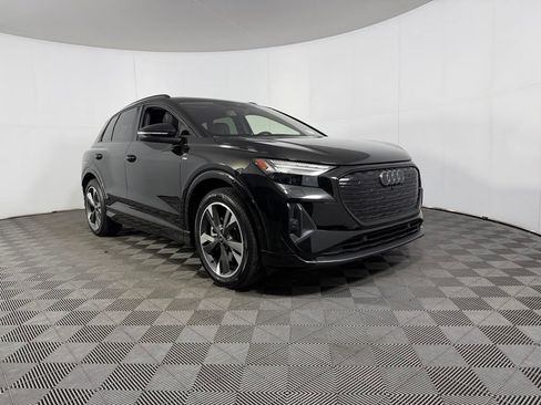 Used 2024 Audi Q4 e-tron Prestige w/ Black Optic Package AWD/4WD image 3