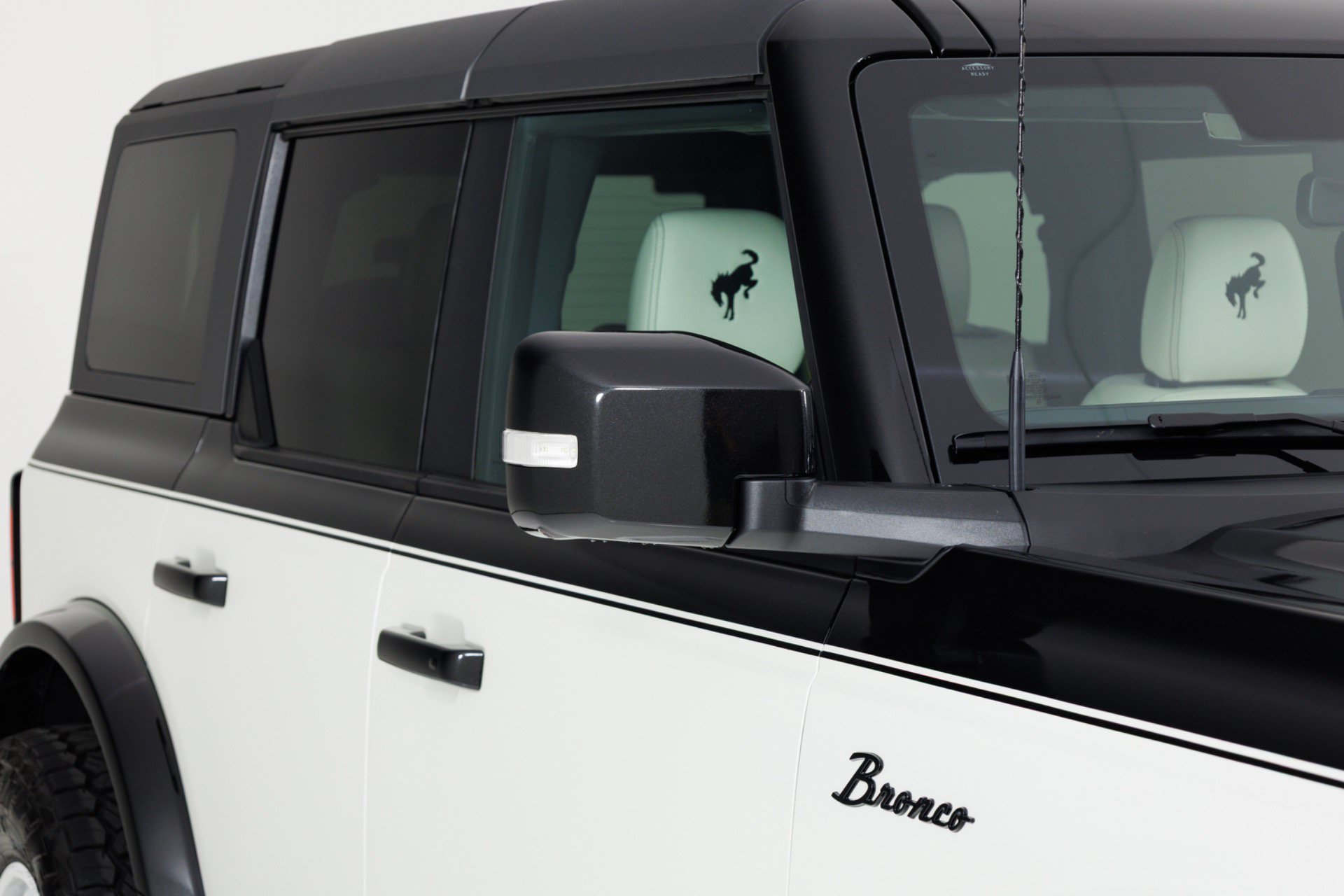 Used 2025 Ford Bronco Outer Banks AWD/4WD image 70