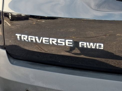 Used 2022 Chevrolet Traverse LT AWD/4WD image 31