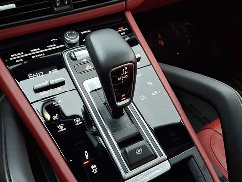Certified 2022 Porsche Cayenne GTS AWD/4WD image 18
