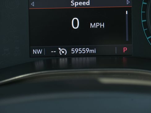 Used 2022 Chevrolet Colorado Z71 w/ Z71 Midnight Edition AWD/4WD image 13