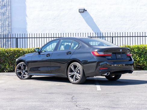Used 2023 BMW 330i Sedan w/ Convenience Package RWD image 4