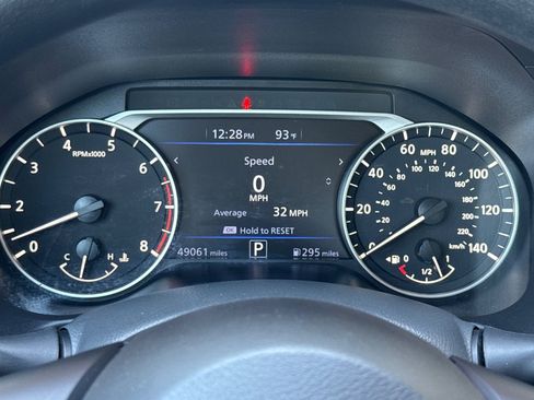 Used 2025 Nissan Altima 2.5 SV FWD image 22