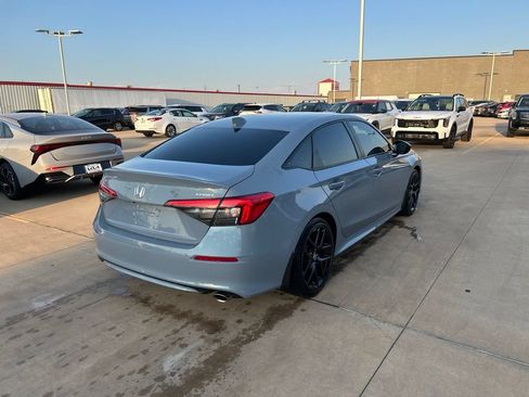 Used 2024 Honda Civic Sport image 3