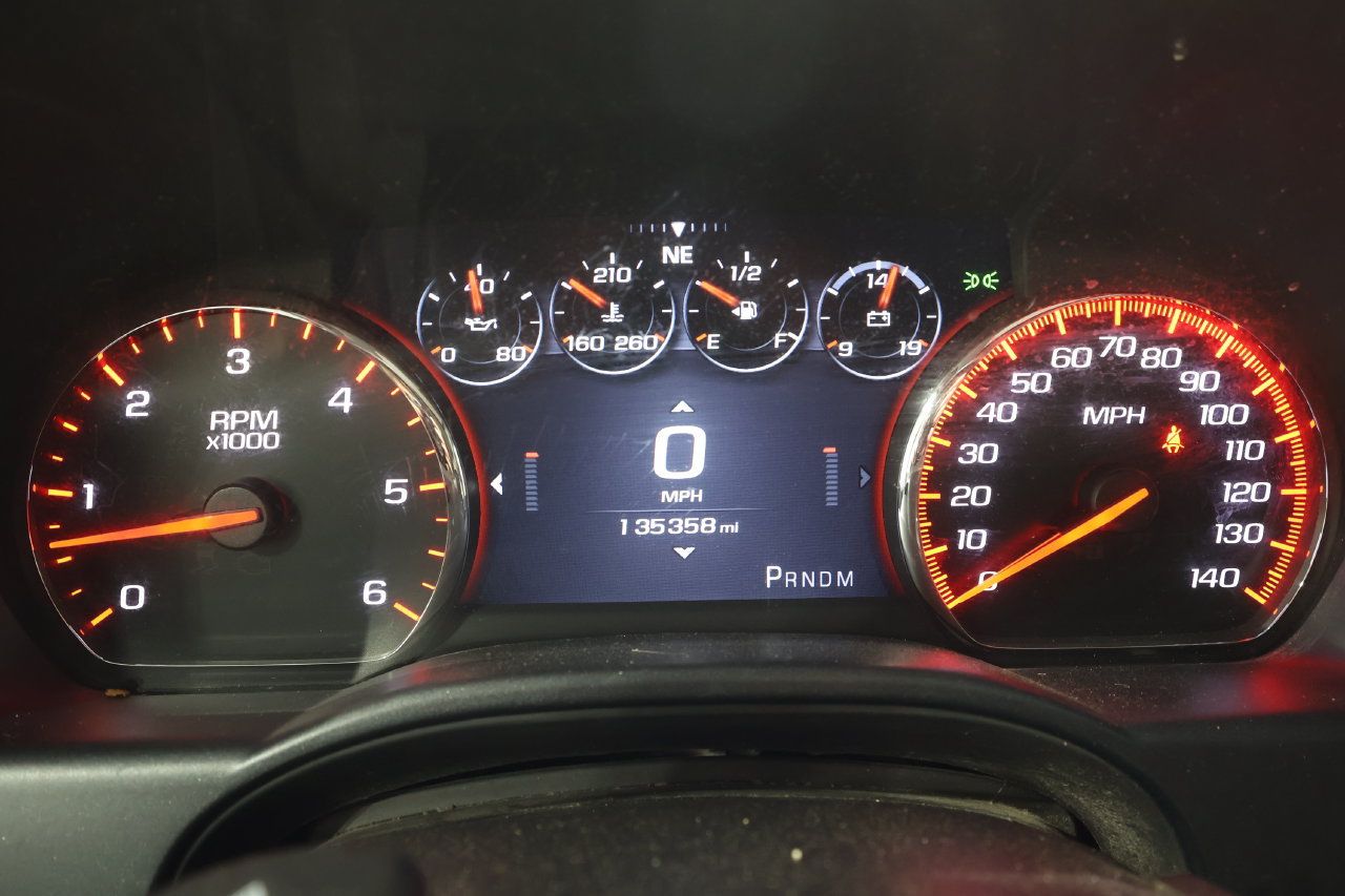 Used 2015 GMC Sierra 1500 Denali w/ Driver Alert Package AWD/4WD image 8