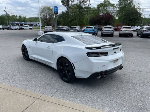 Used 2018 Chevrolet Camaro SS image 6