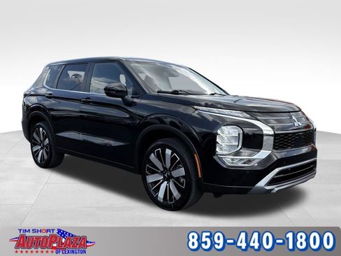 Used 2025 Mitsubishi Outlander SE AWD/4WD image 8