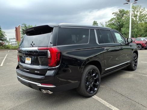 New 2026 GMC Yukon XL Denali AWD/4WD image 6