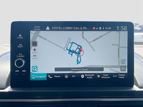 Used 2024 Honda Pilot Touring image 13