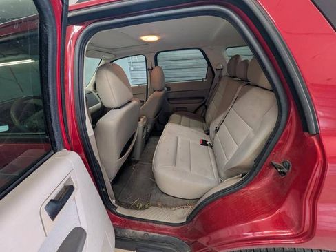 Used 2011 Ford Escape XLT w/ 201A Rapid Spec Order Code AWD/4WD image 23