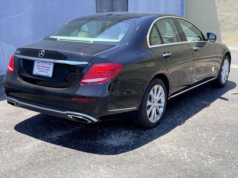 Used 2017 Mercedes-Benz E 300 image 6