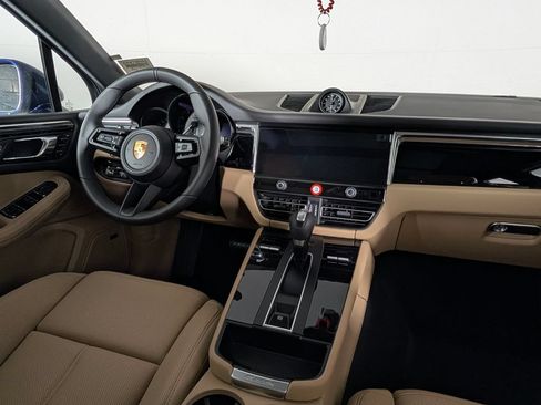 New 2026 Porsche Macan AWD/4WD image 20