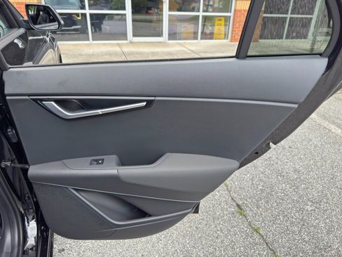 Used 2025 Kia Niro EX FWD image 39