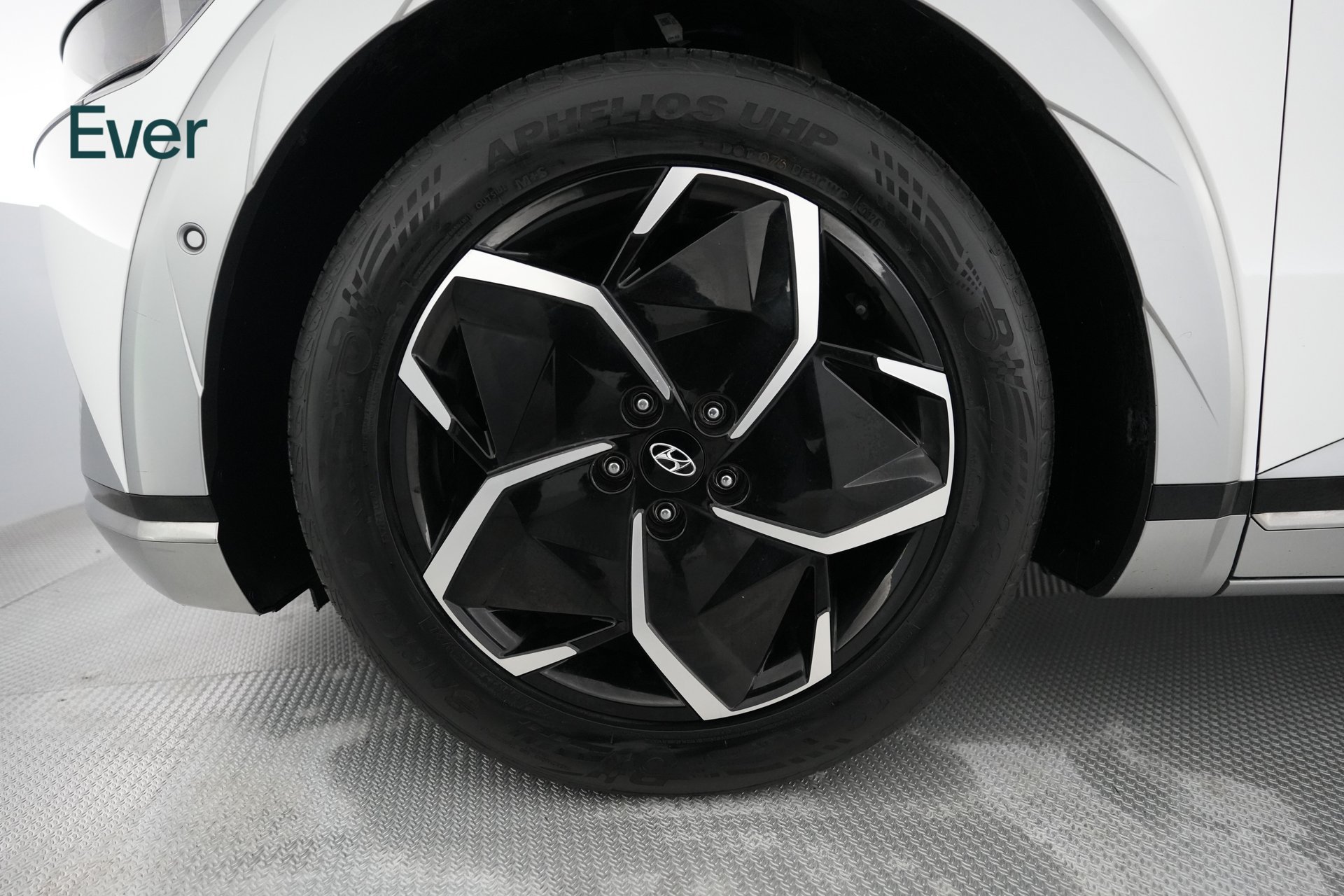 Used 2024 Hyundai Ioniq 5 Limited RWD image 19